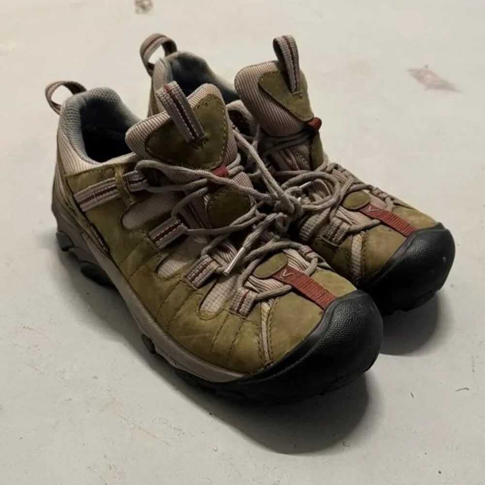 Keen Women's Khaki and Brown Trainers